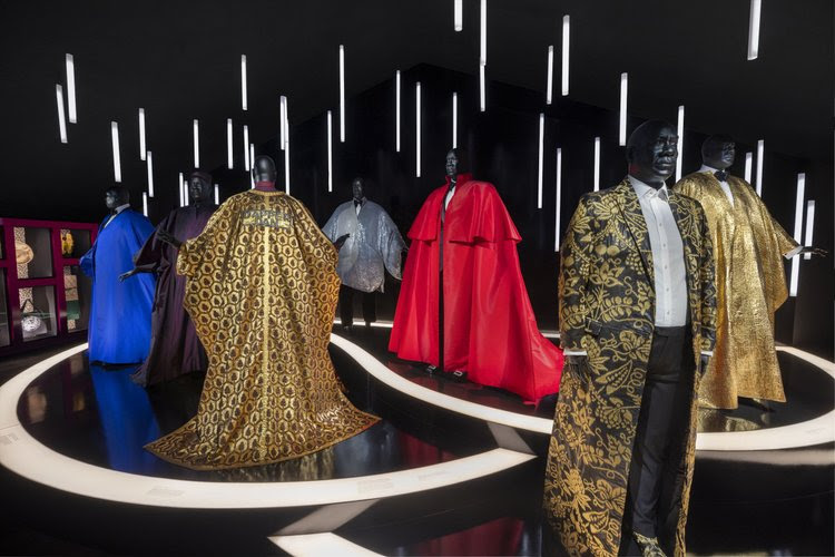 La garde-robe d'André Leon Talley sur un mannequin à son effigie 26 unnamed 4 1