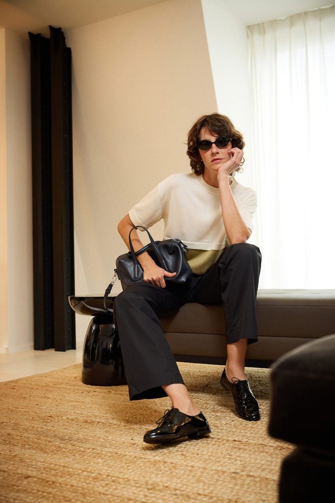 Alexandra Golovanoff, dix ans après : le cuir et le denim complètent la garde-robe 36 012