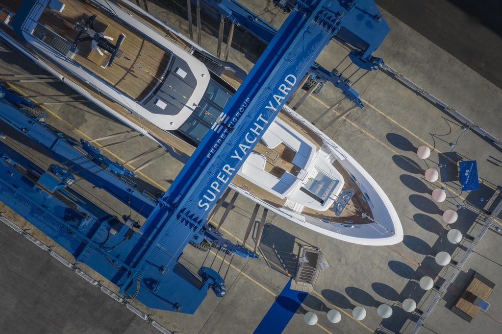 Custom Line Saetta 128’ : un trideck de 39,80 mètres sous les 300 GT 29 04