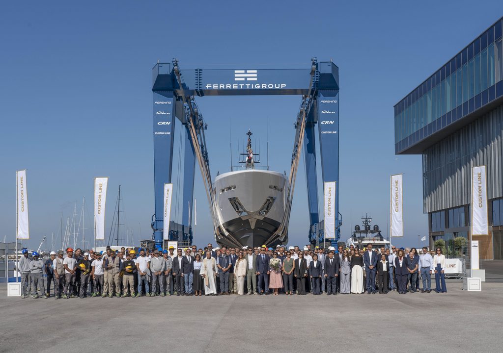 Custom Line Saetta 128’ : un trideck de 39,80 mètres sous les 300 GT 36 11 1