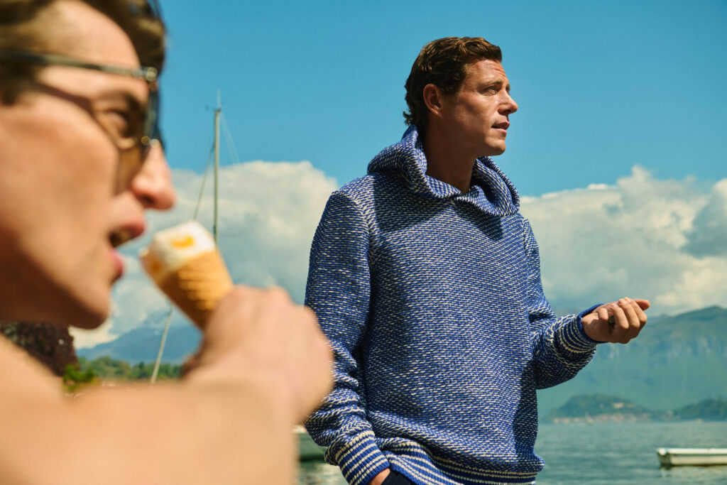 Orlebar Brown Cruise 2026 : le lac de Côme en soie, lin et maille 13 20260412 ORLEBAR BROWN LAKE COMO SHOT 42 163