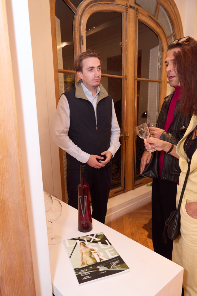 Luxsure Magazine réinvente son papier dans le showroom d'Ungaro 72 214A1236