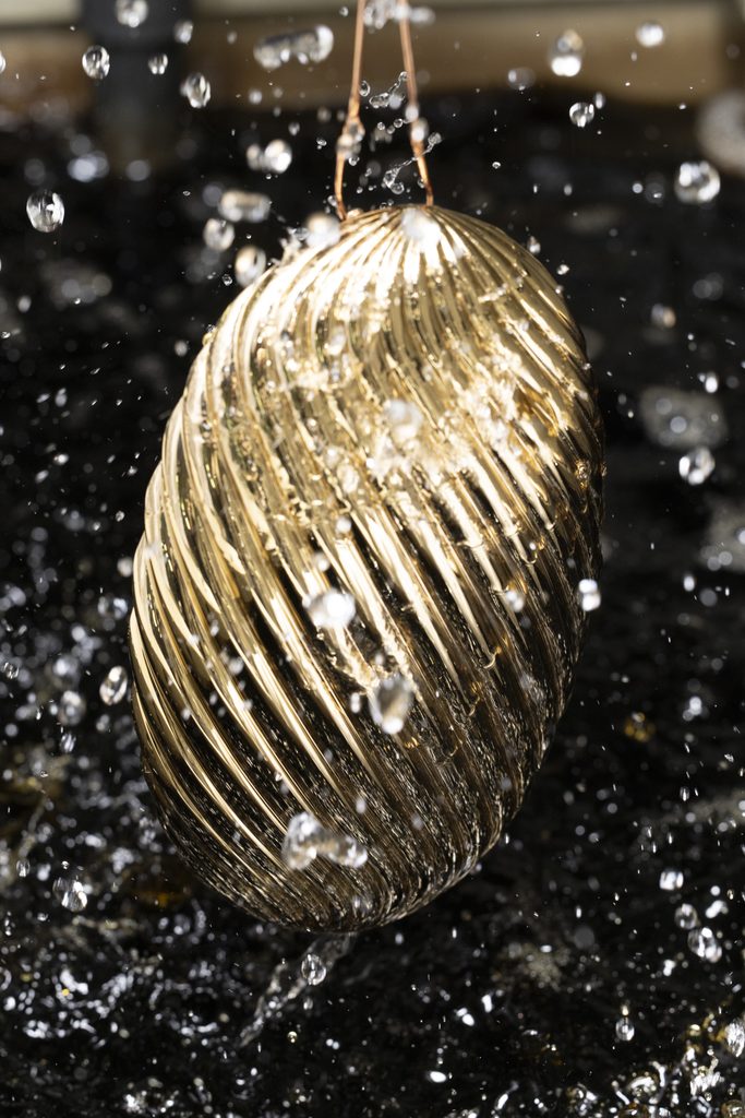 Bvlgari ressort la minaudière Melone, cette fois en aluminium doré 31 26 14711