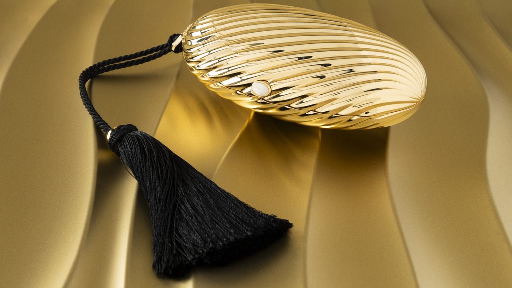 Bvlgari ressort la minaudière Melone, cette fois en aluminium doré 37 26 14781 c crop