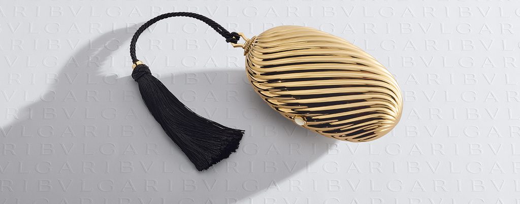 Bvlgari ressort la minaudière Melone, cette fois en aluminium doré 25 295254 002 max