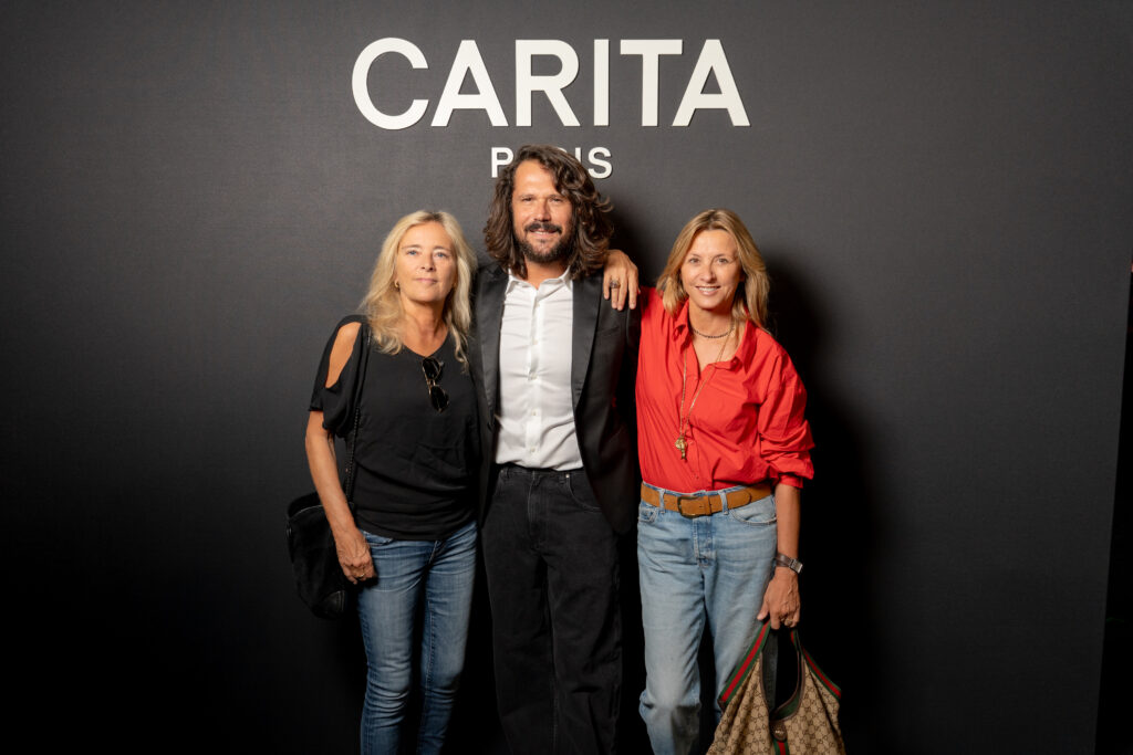 Carita remet la haute coiffure au premier plan 101 CARITA 29092026 SAYWHO LOUIS LIEBERT YPA08446