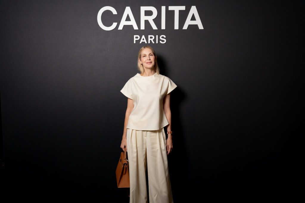 Carita remet la haute coiffure au premier plan 79 CARITA 29092026 SAYWHO LOUIS LIEBERT YPA09113