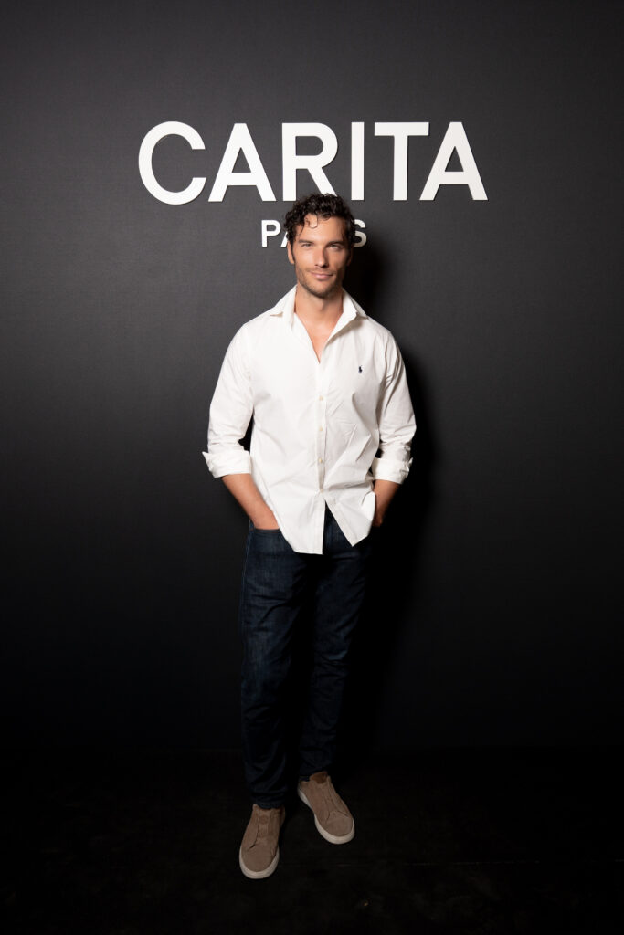 Carita remet la haute coiffure au premier plan 47 CARITA 29092026 SAYWHO LOUIS LIEBERT YPA09220