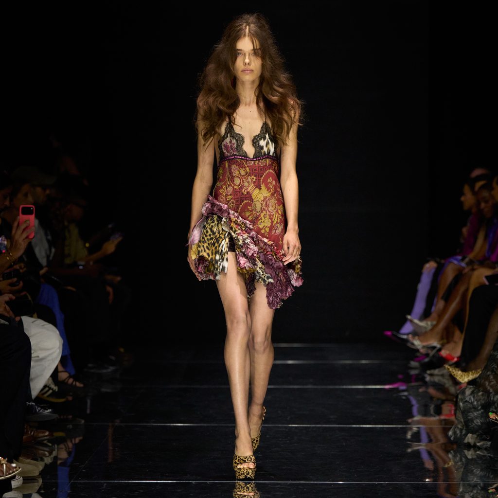 Superposer par Roberto Cavalli, printemps-été 2027 29 Cavalli S27 005 1X1