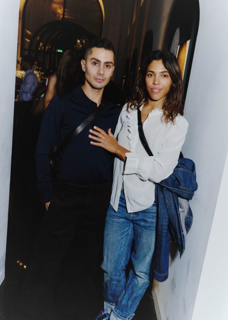 Carita remet la haute coiffure au premier plan 119 Copy of carita 290926 valentin le cron LC 9789