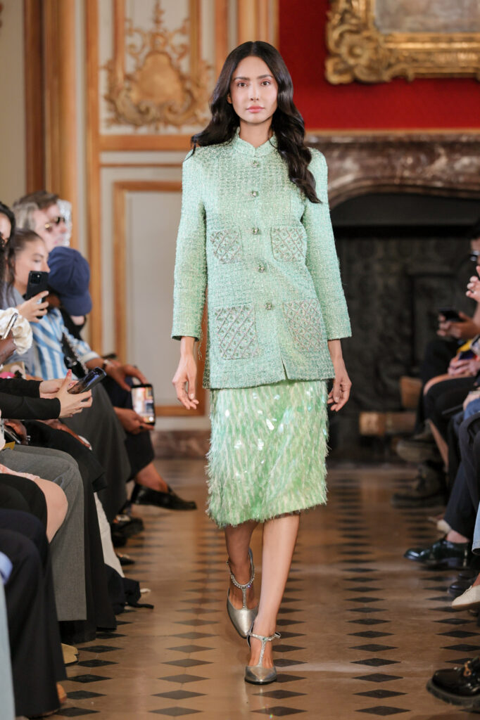 Broderie tridimensionnelle et philosophie taoïste dans la collection Nothing Nine 32 DUR31623