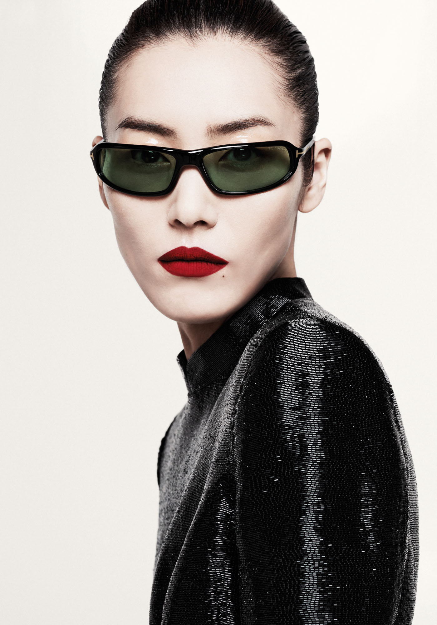 TOM FORD Eyewear : Haider Ackermann fait du regard un portrait 33 FT 1400x2000px NoLogo3 1