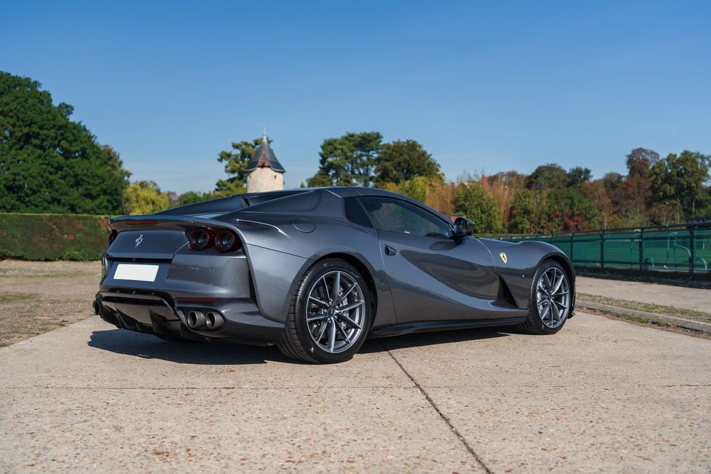 Artcurial : une Carrera GT à 7 300 km ouvre Automobiles sur les Champs 41 Ferrari 812 GTS 11