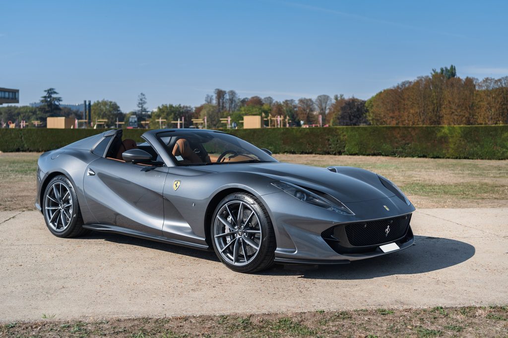 Artcurial : une Carrera GT à 7 300 km ouvre Automobiles sur les Champs 39 Ferrari 812 GTS 3
