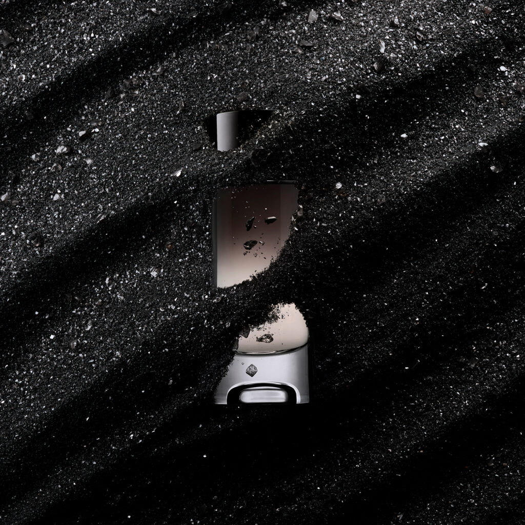 Le Sel d'Issey Parfum : l'intensité se lit d'abord dans le verre 56 IM SI PFM 2026 Still Digital visual TEASING PACK RGB Web 2000X2000 300dpi
