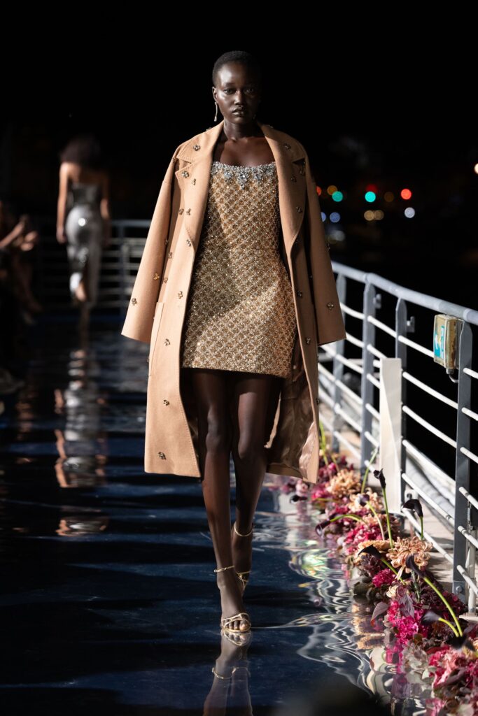 Nadine Merabi fait ses débuts à la Paris Fashion Week 29 Nadine Merabi 12