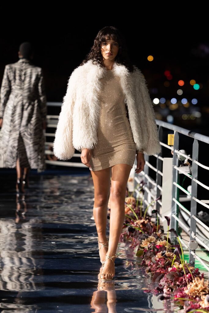 Nadine Merabi fait ses débuts à la Paris Fashion Week 27 Nadine Merabi 9