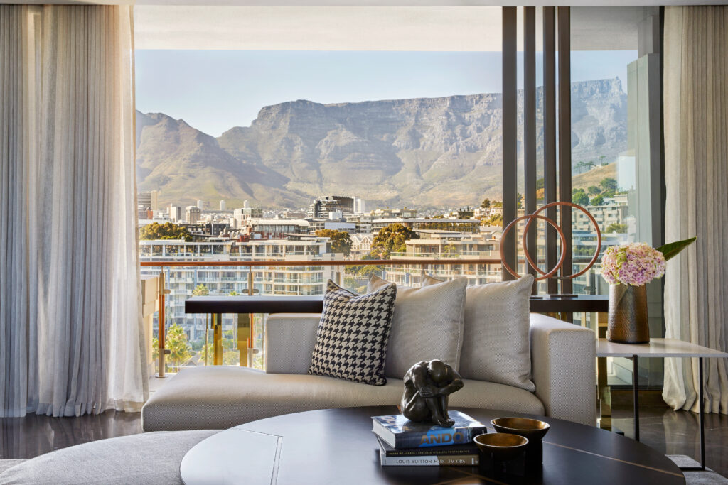 Le Cap, puis Shamwari : l'itinéraire City & Safari de Kerzner 28 OO CapeTown LionsHeadPenthouse Lounge 031