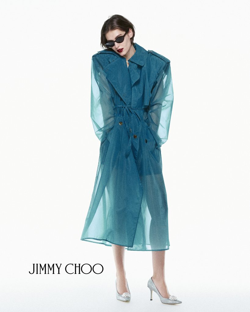 Pour ses trente ans, Jimmy Choo mise sur une perle en résine 49 PEARL CAPSULE 26 L8 INES PUMP 85 VERDE 4x5
