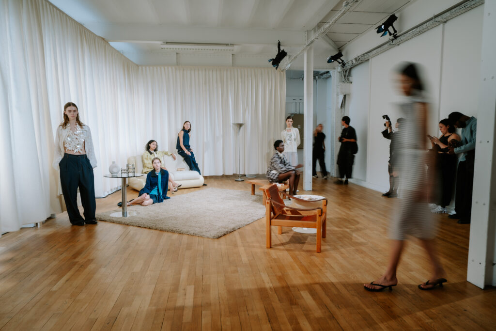 HKFG SS27 : huit marques de Hong Kong à Paris, puis un pop-up 50 THE WORLD IS YOUR OYSTER 01