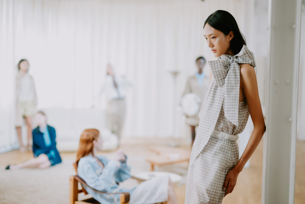 HKFG SS27 : huit marques de Hong Kong à Paris, puis un pop-up 56 THE WORLD IS YOUR OYSTER 04