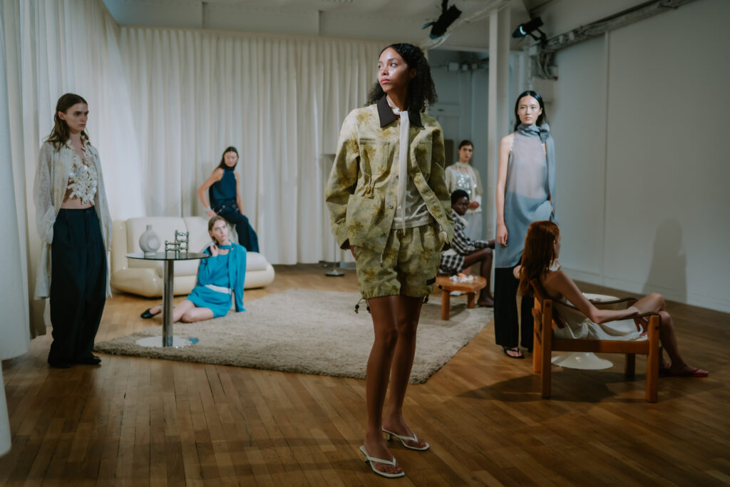 HKFG SS27 : huit marques de Hong Kong à Paris, puis un pop-up 54 THE WORLD IS YOUR OYSTER 06