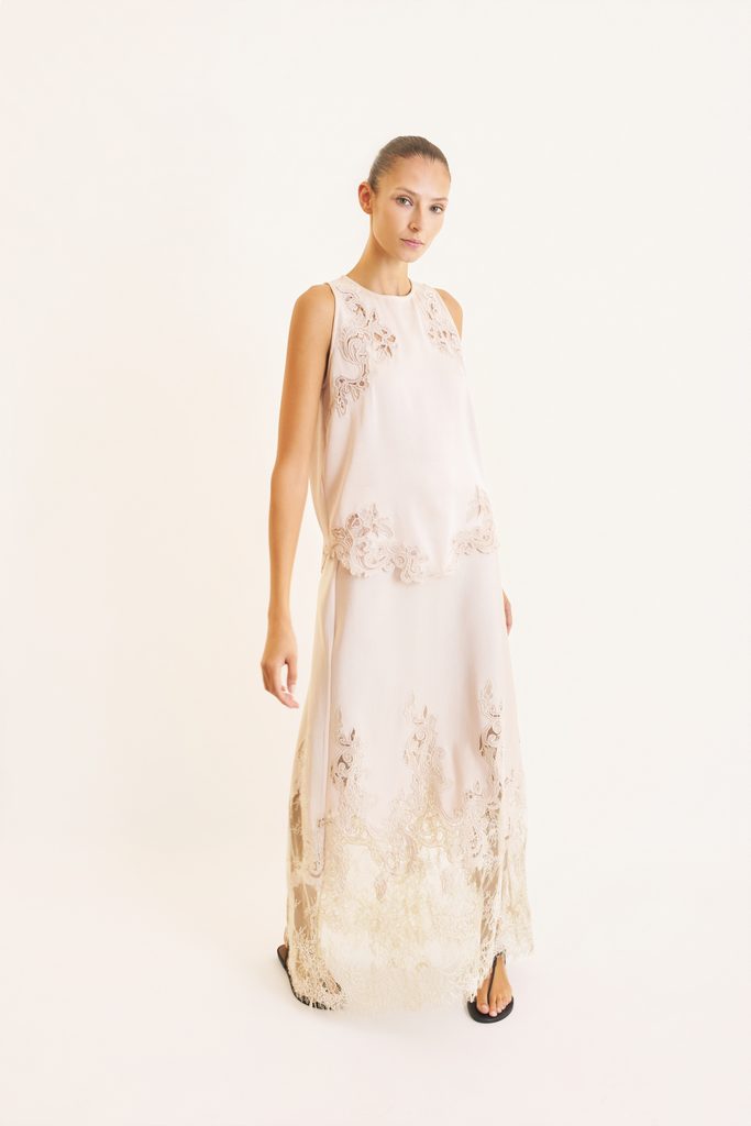 Ungaro : un jardin numérique pour une collection réelle 46 UNGARO SS27 22