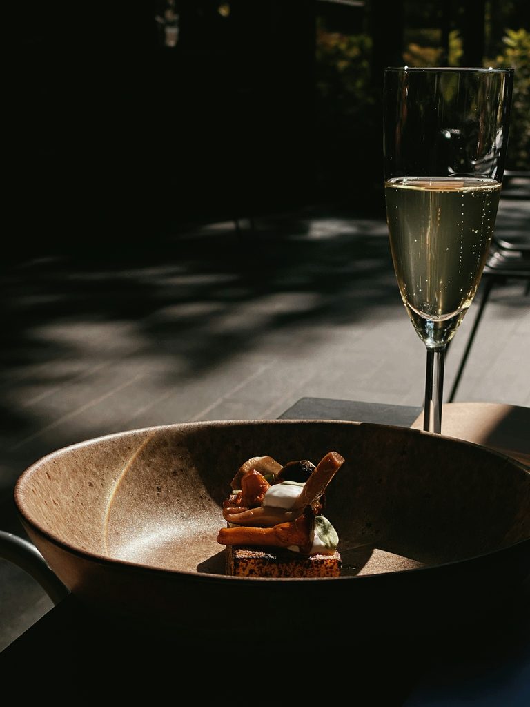 Champagne Week : Paris ouvre une semaine de Champagne hors des grandes occasions 25 alexandra leru KzYsDazw9Ks unsplash