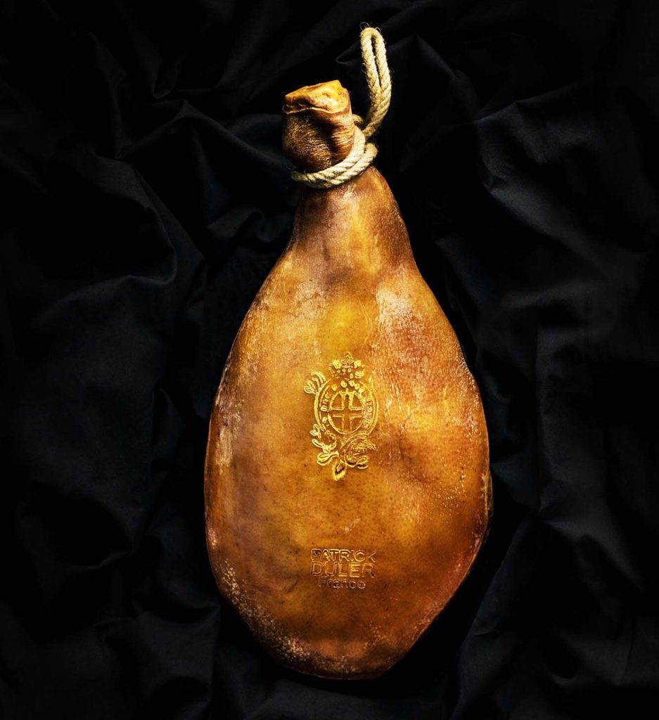 Ducasse-Baccarat accueille la maison Duler pour un dîner unique le 19 novembre 30 jambon champion du monde 2014 Duler